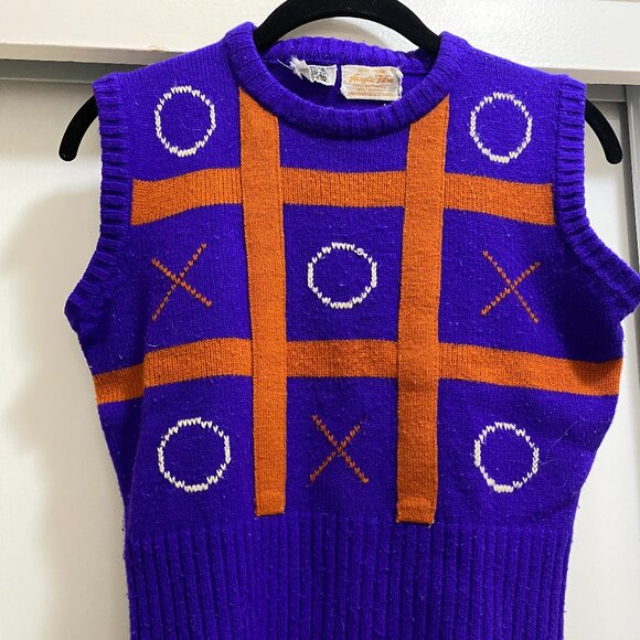 Vintage Tic-Tac-Toe Sweater Vest - Picture 1 of 3